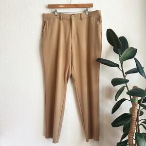 Quince Ultra Stretch24/7 Smart Chino Pants 36/30 Athletic Taper Tan Stretch